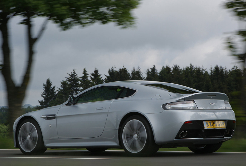 Illustration for article titled 2010 Aston Martin V12 Vantage: Driven